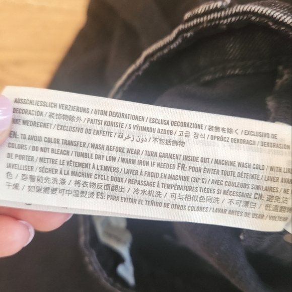 EUC Abercrombie & Fitch The Skinny High Rise In Black, Size 6/28 - Picture 9 of 9